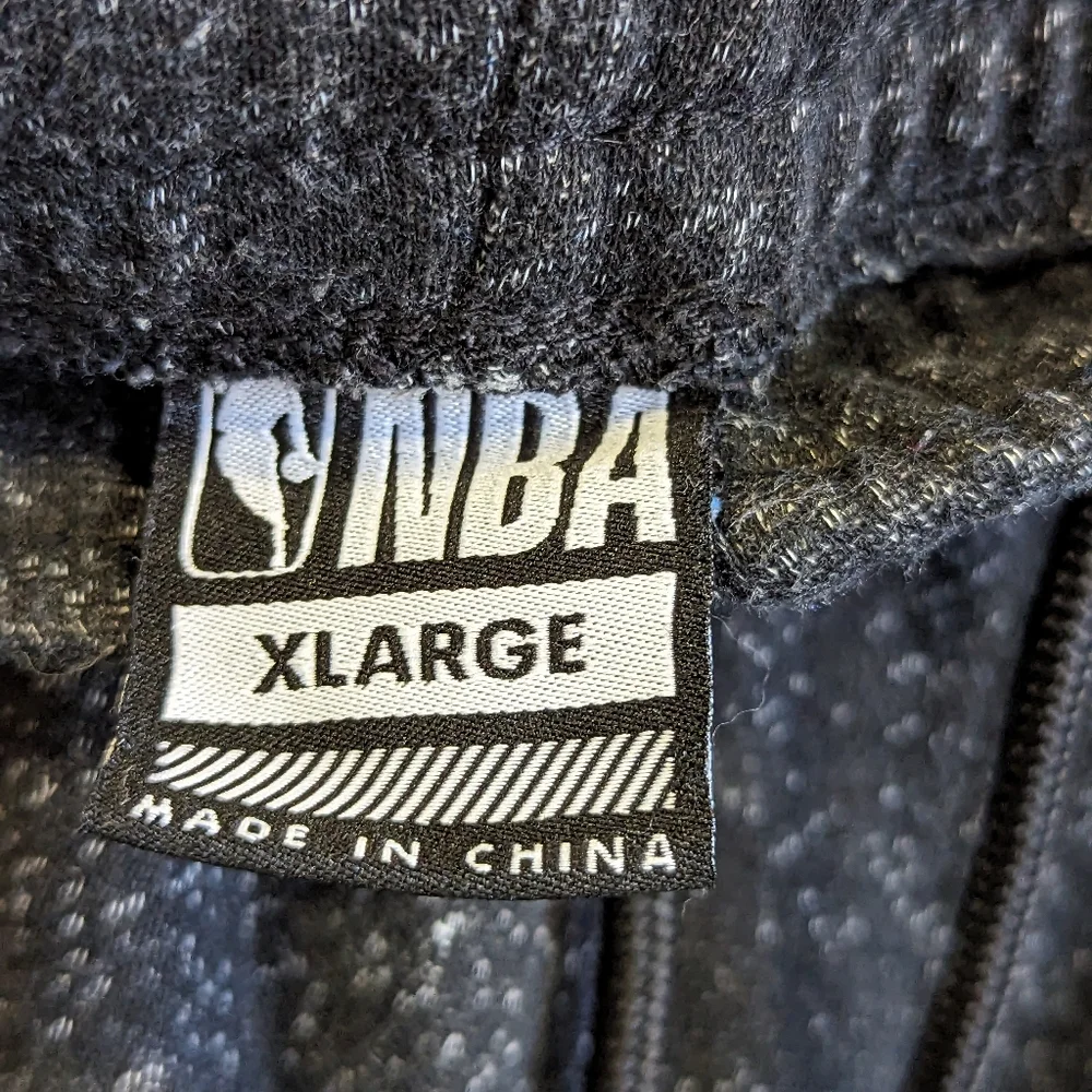 NBA Men’s Gray & White Sweatpants Joggers |‎ Size XL